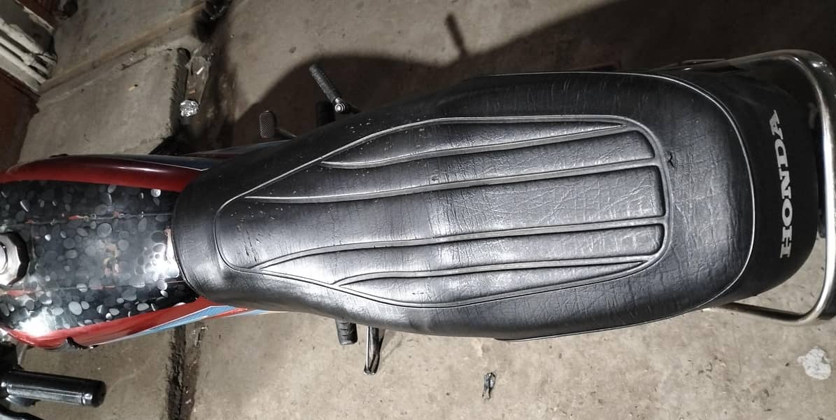 Honda CD70cc 5