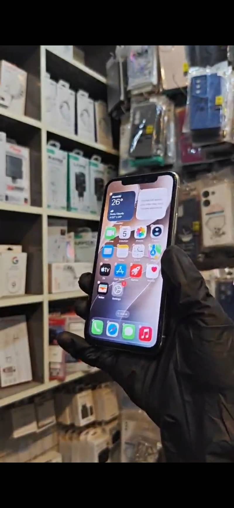 Apple iPhone 11 Pro 1