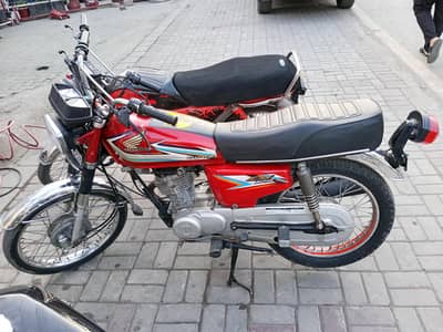HONDA 125 LUSH CONDITION 16 MODEL