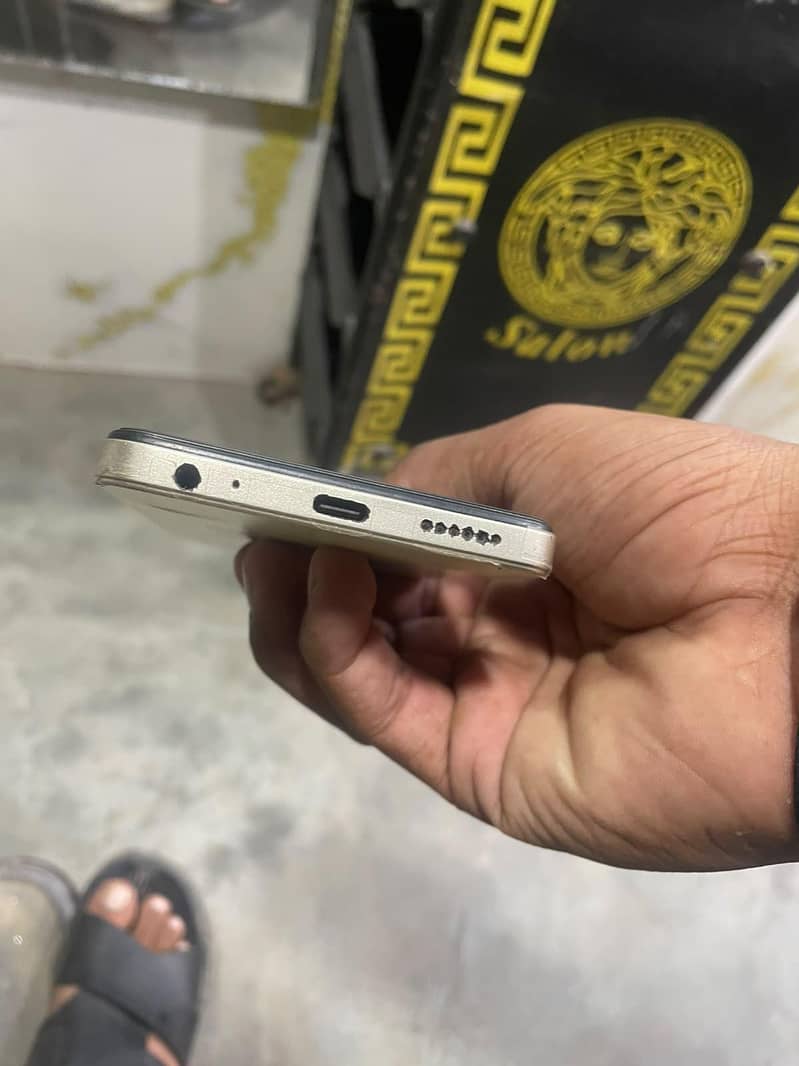 Tecno Spark 20C 2