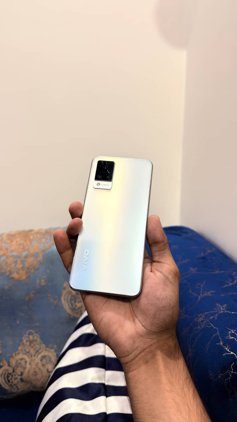 Vivo V21 2