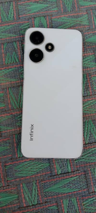 Infinix Hot 30 Play
