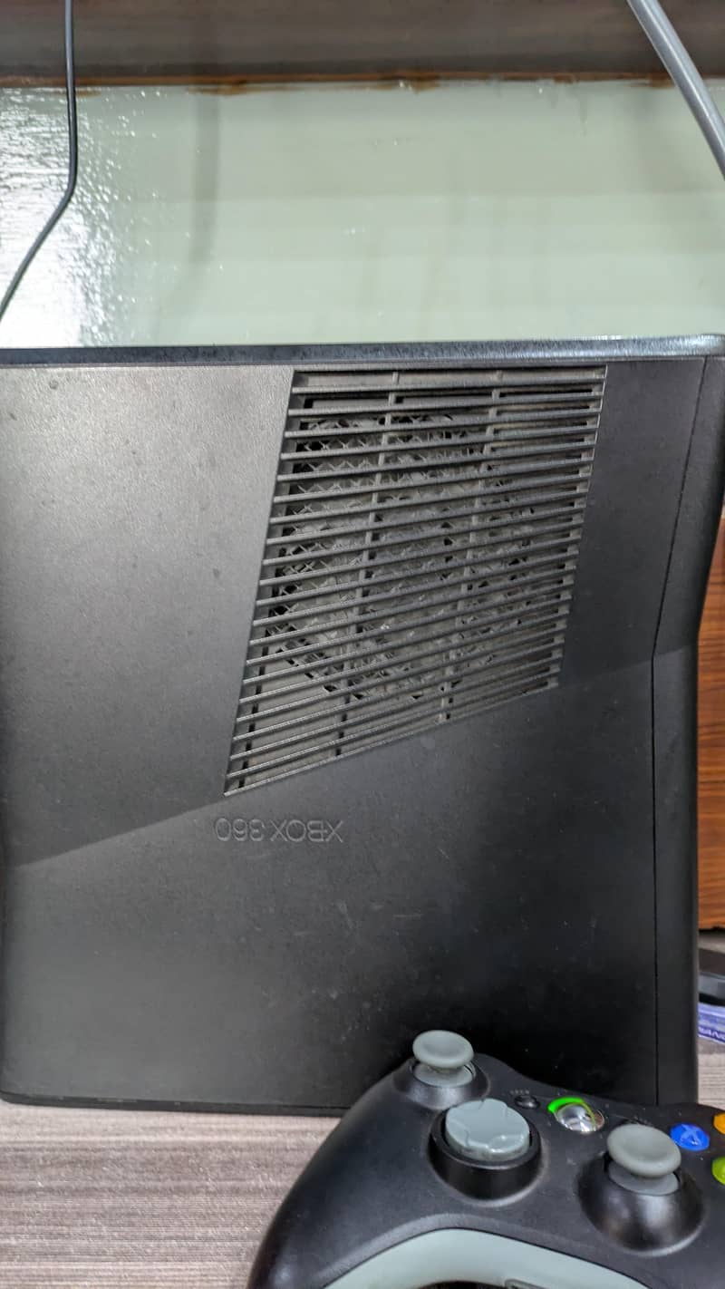 Xbox 360 slim 0