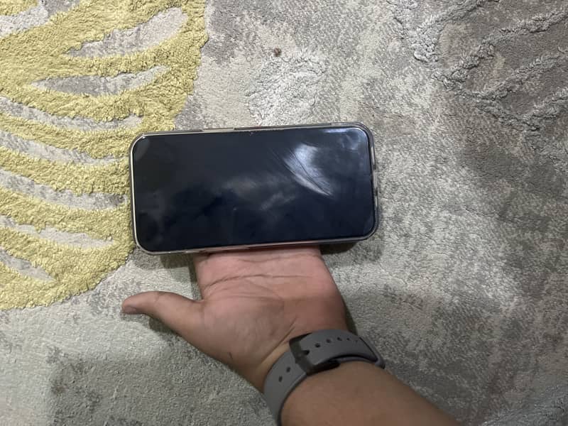Apple iPhone 13 Pro 1