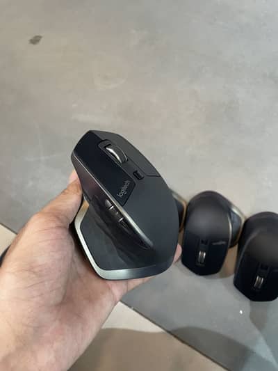 Mx master logitech mouse bluethoot 3 in 1