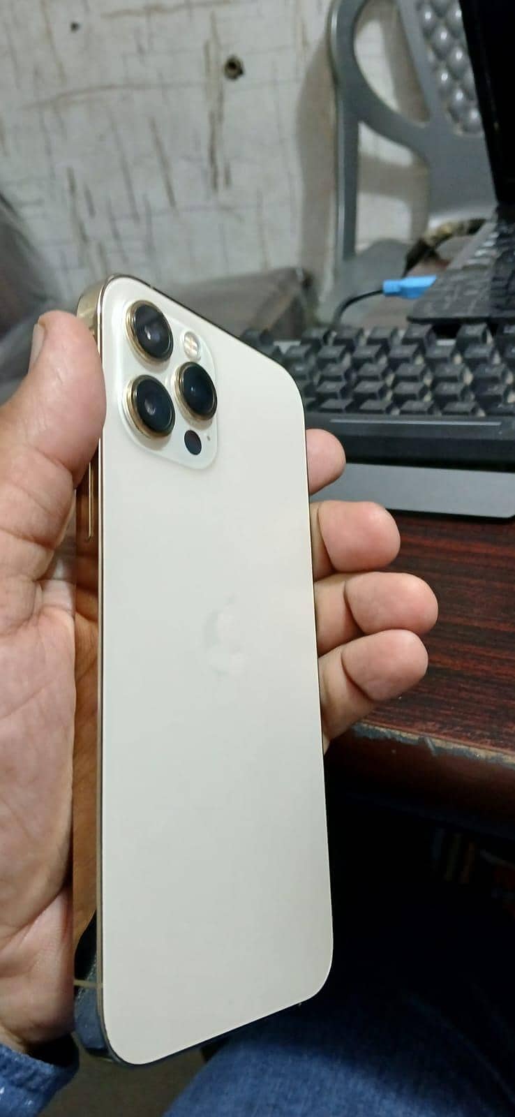 iPhone 12 Pro Max 0