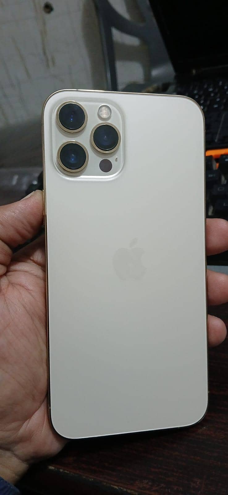 iPhone 12 Pro Max 1