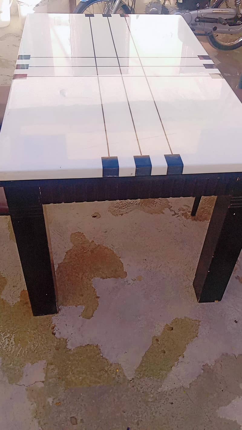 Dinning table with Chairs 2