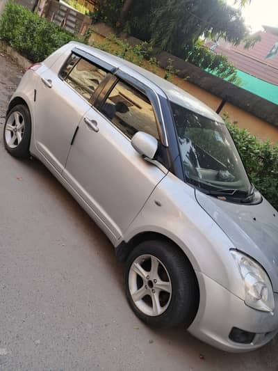 Suzuki Swift 2012