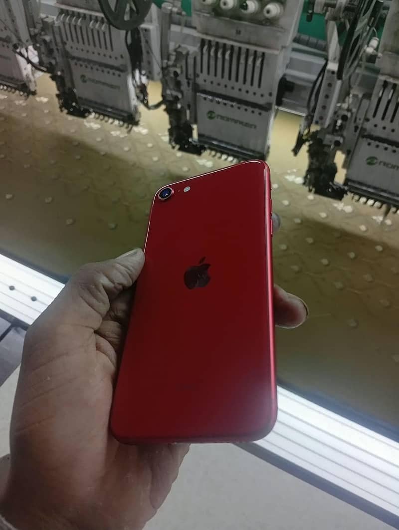 Apple iPhone SE 3