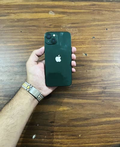 Apple iPhone 13