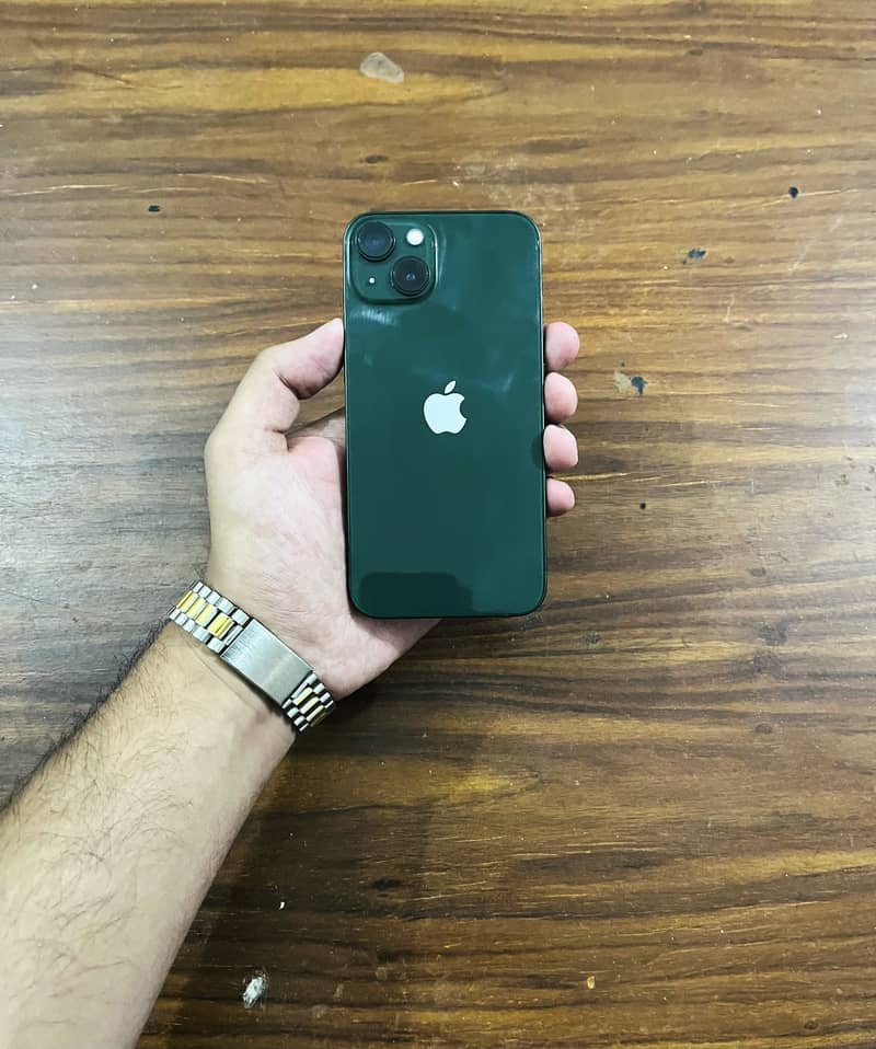 Apple iPhone 13 1