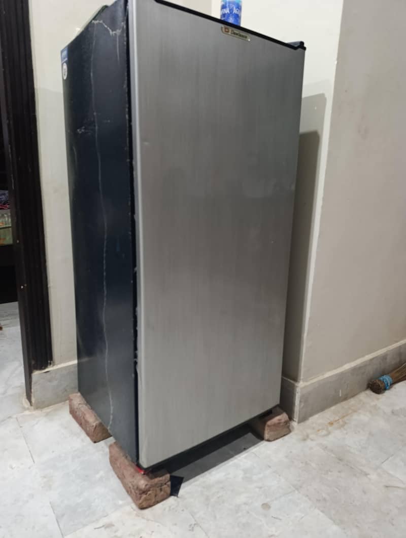 Refrigerator Dawlance 0
