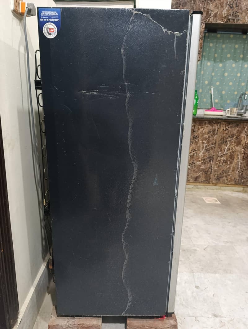Refrigerator Dawlance 2