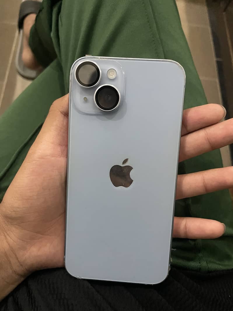 Apple iPhone 14 4