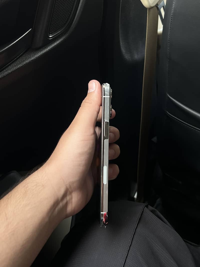 iphone 13 pro max 2