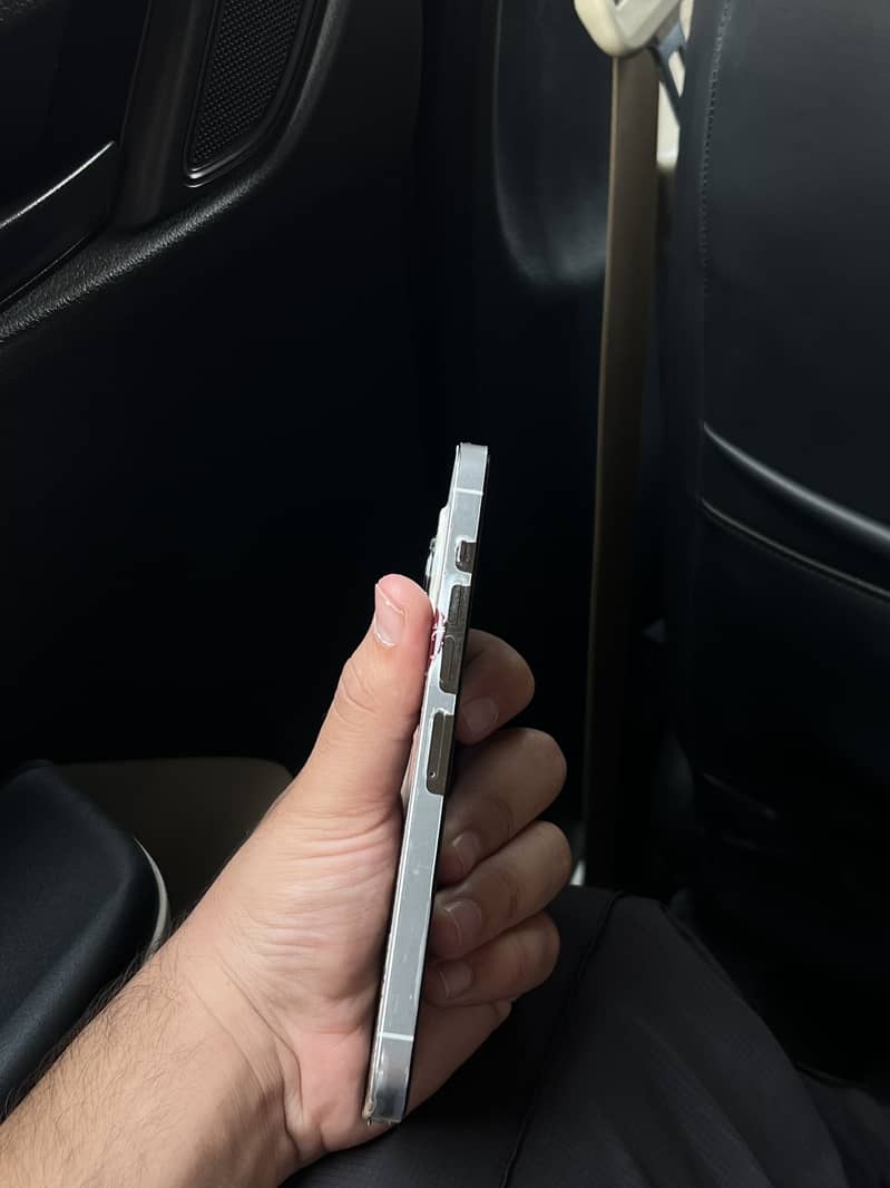 iphone 13 pro max 7