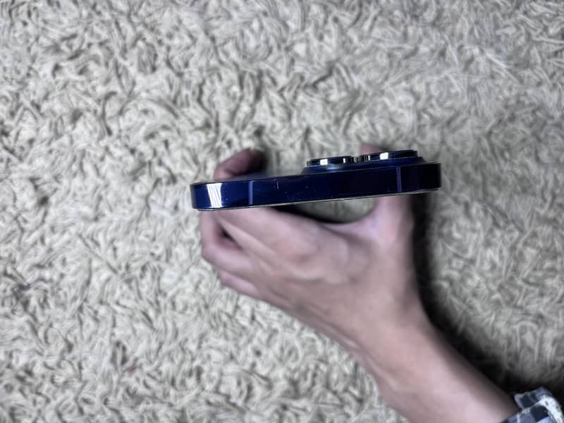 Apple iPhone 14 Pro Max 2