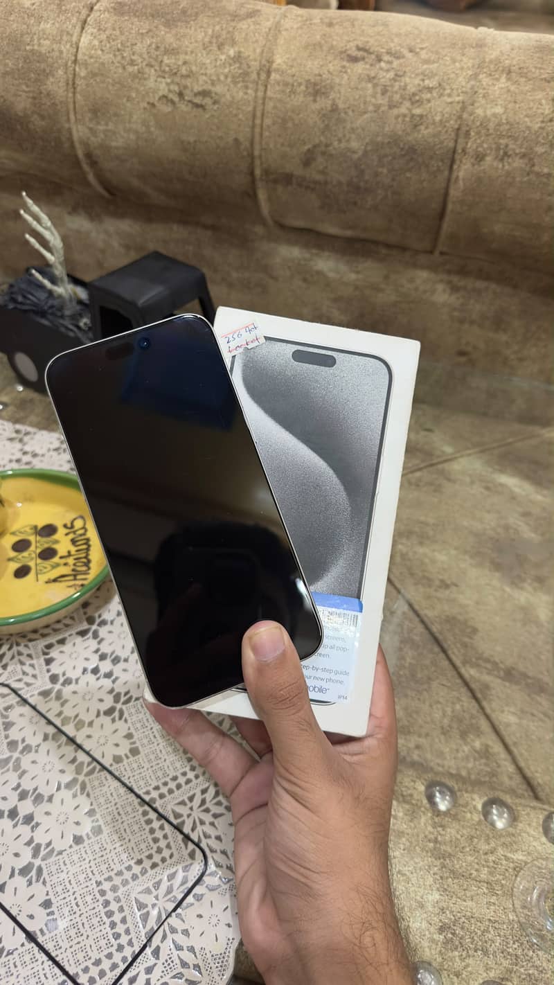 Apple iPhone 15 Pro Max 3