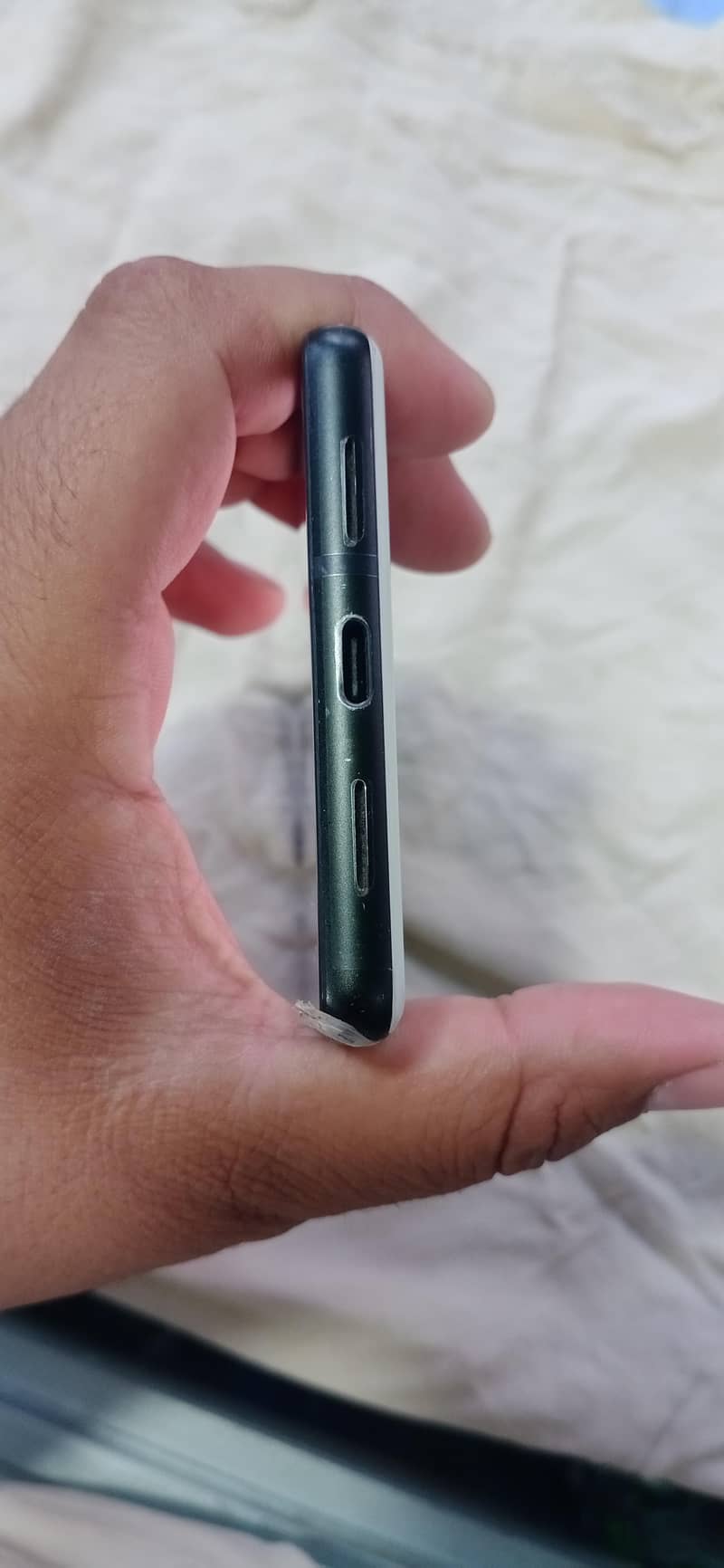 Google Pixel 6 5
