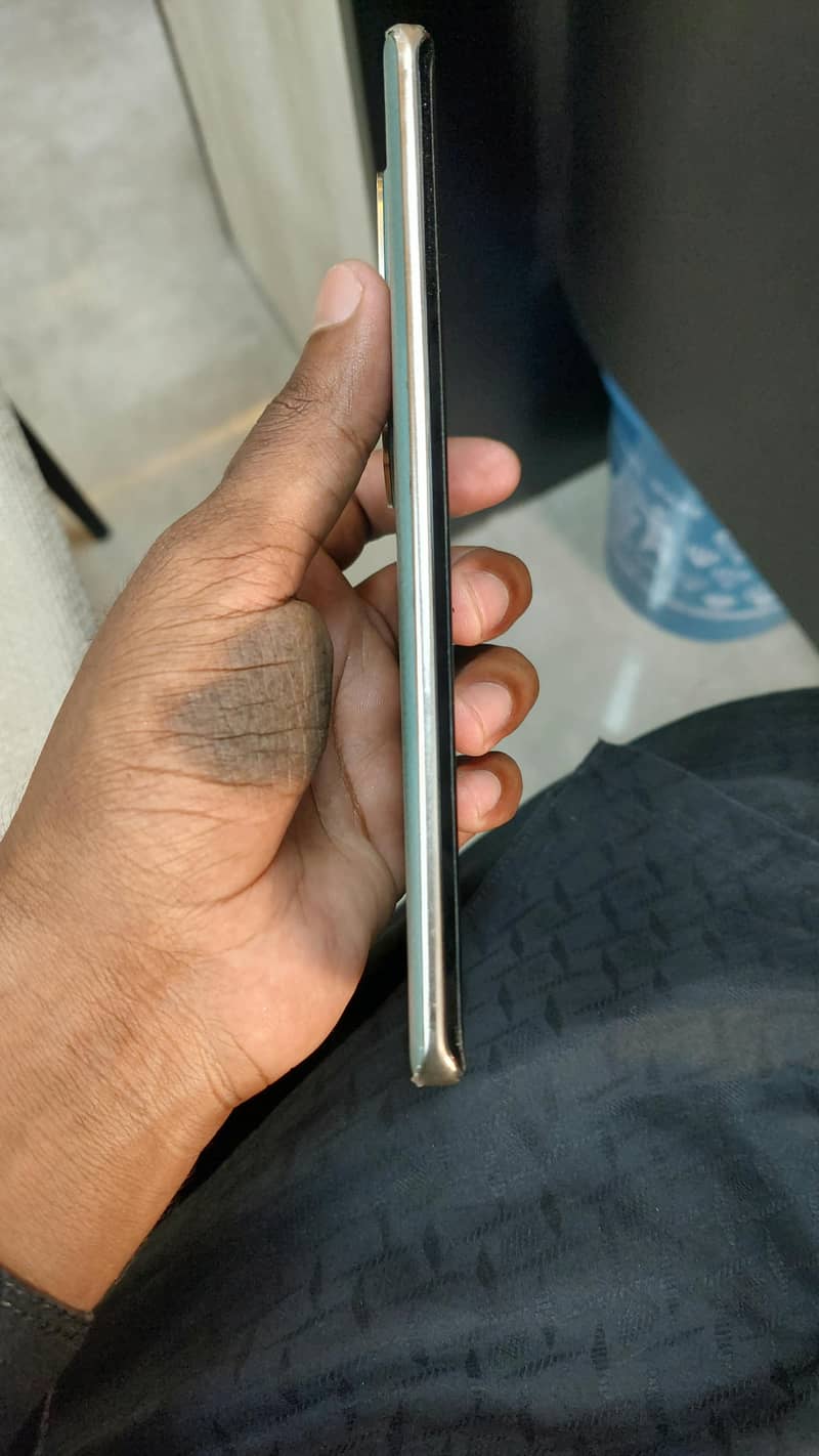 Infinix Zero 30 3