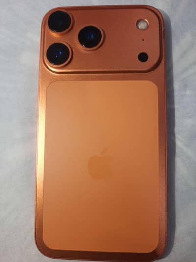 iPhone XR Convert 17 Pro