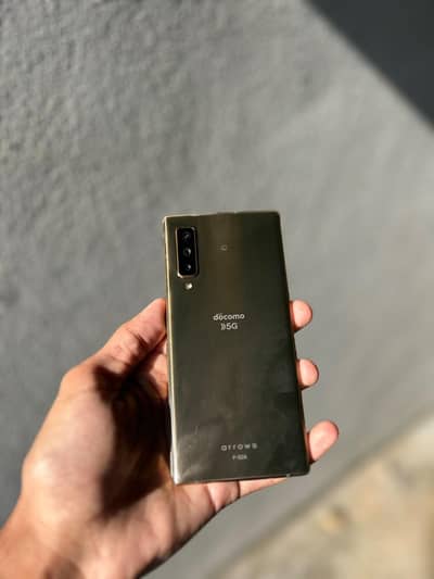 Fujitsu Arrows F52-A 5G