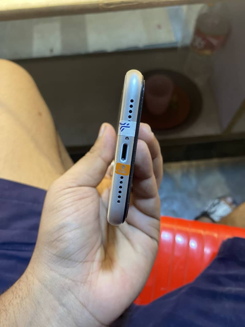 iPhone 11 1