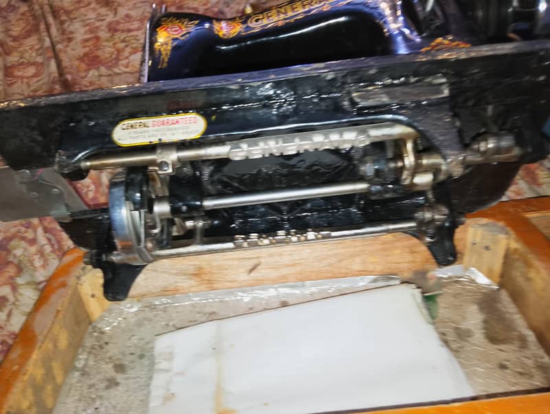 sewing machine 4