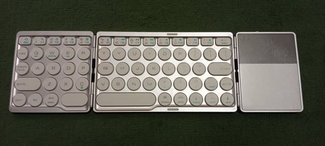 Foldable Bluetooth Keyboard with Touchpad For Sale