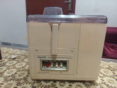 Saachi De-Luxe Kitchen Electric Juicer & Food Processor
