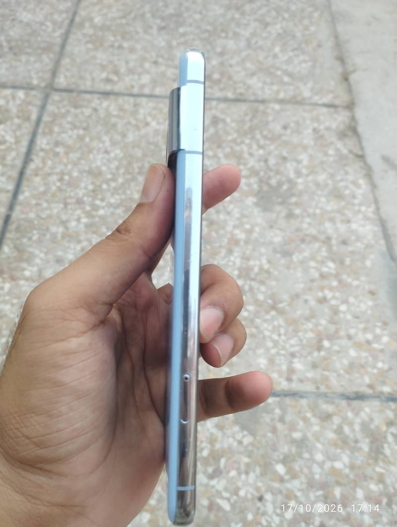 Google Pixel 8 Pro 1