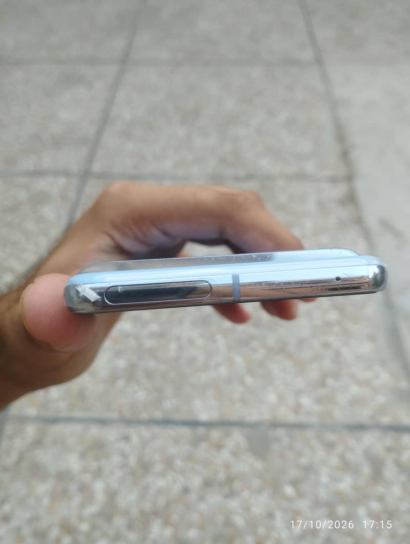 Google Pixel 8 Pro 4