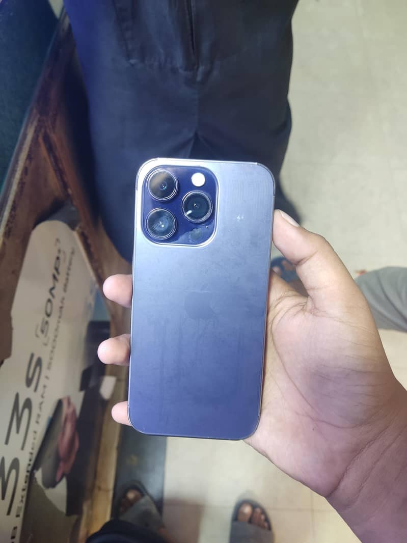 Apple iPhone 14 Pro 0