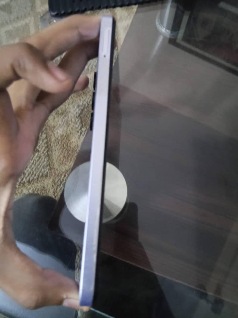 Realme C65 4