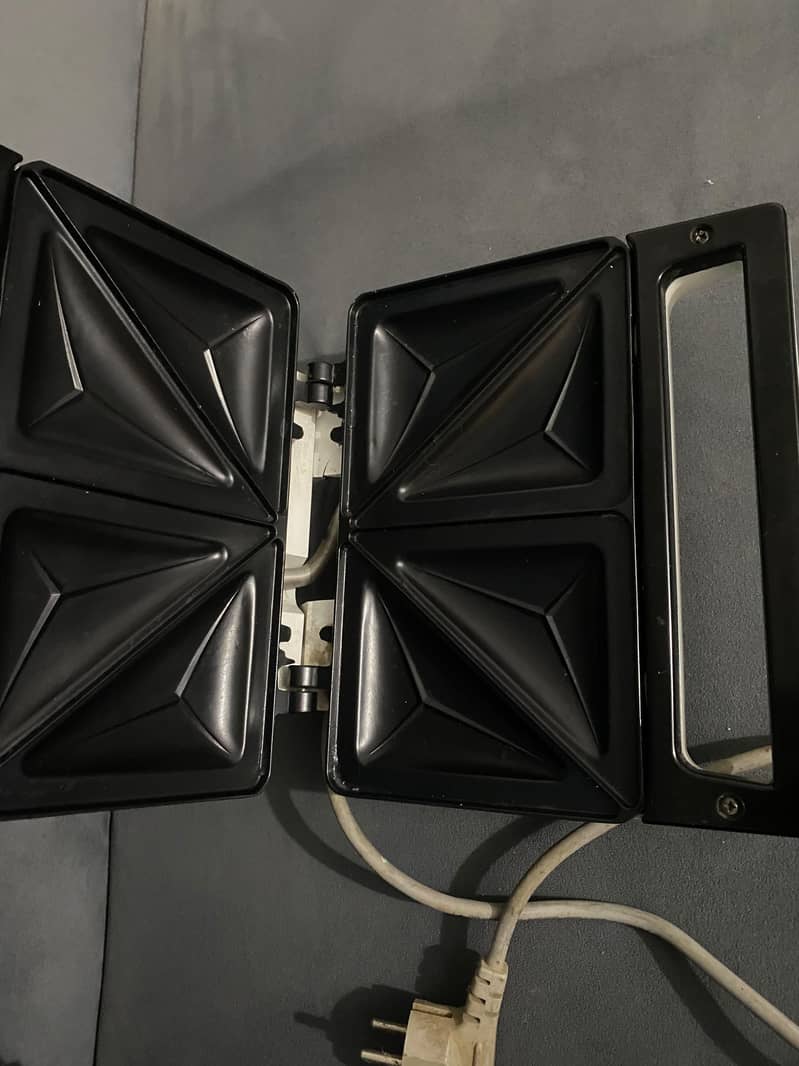sandwich maker 1