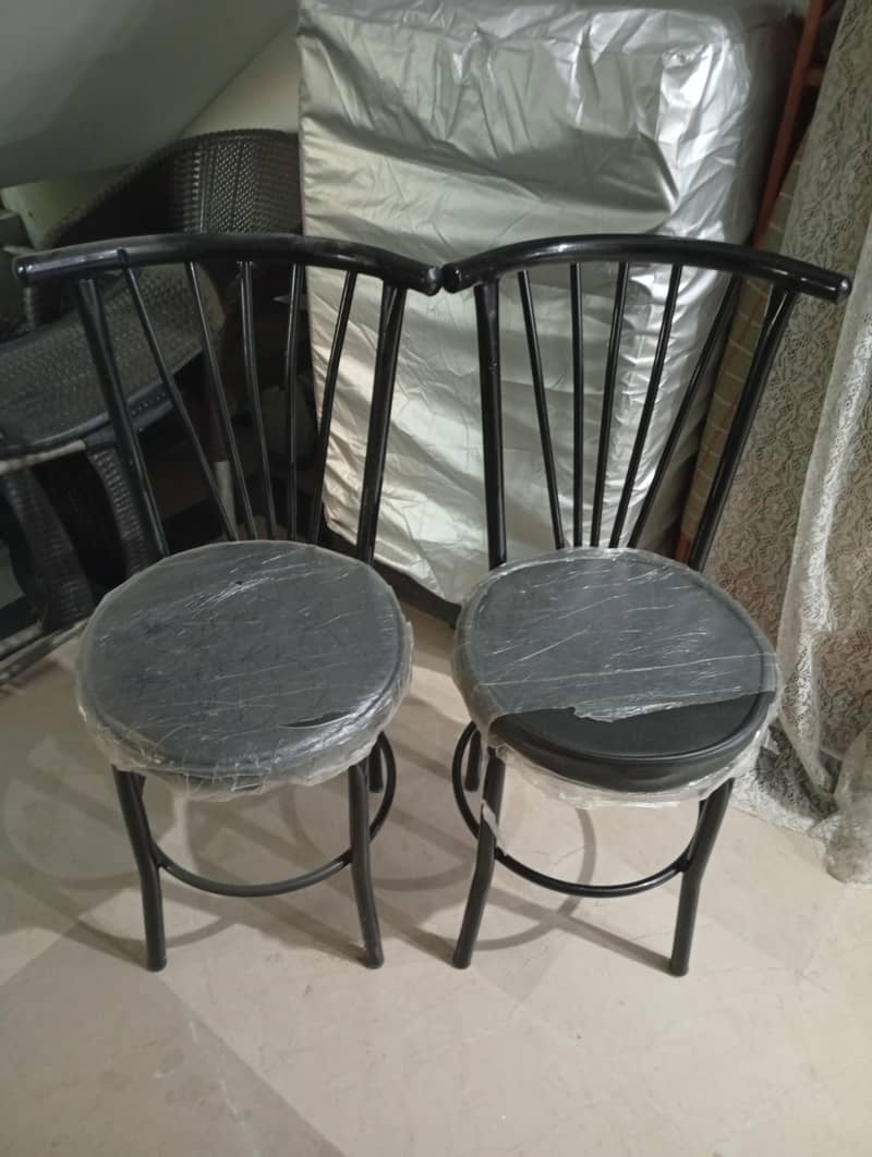 used chairs 0