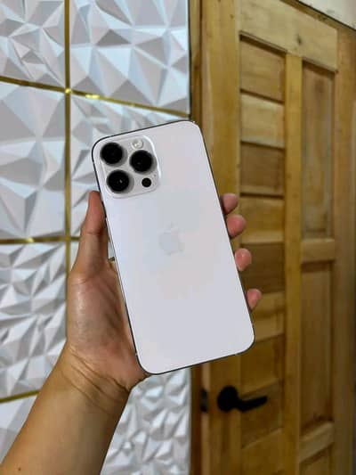 iPhone 14 Pro Max. 256 GB PTA approved All good condition