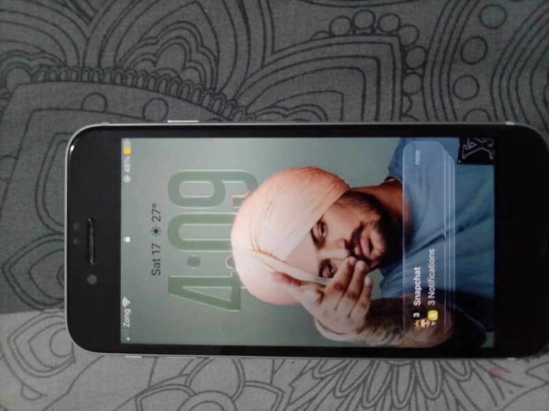 Apple iPhone SE 8