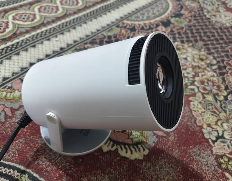 Android Smart Projector HY-300 1