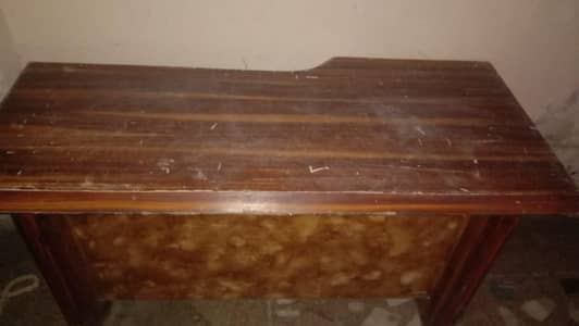 computer table and office table