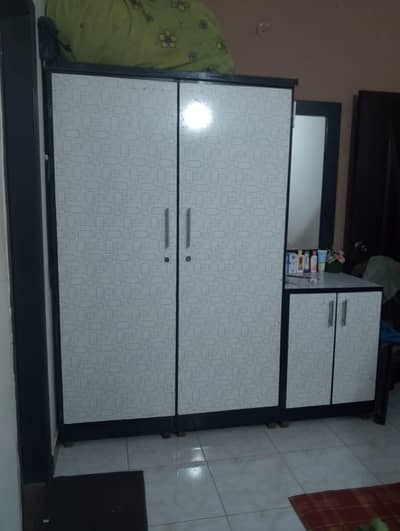 wardrobes n drassing