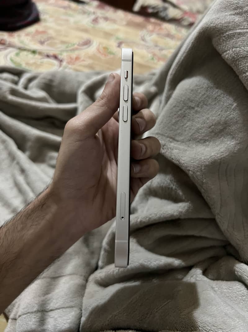 Apple iPhone 12 5