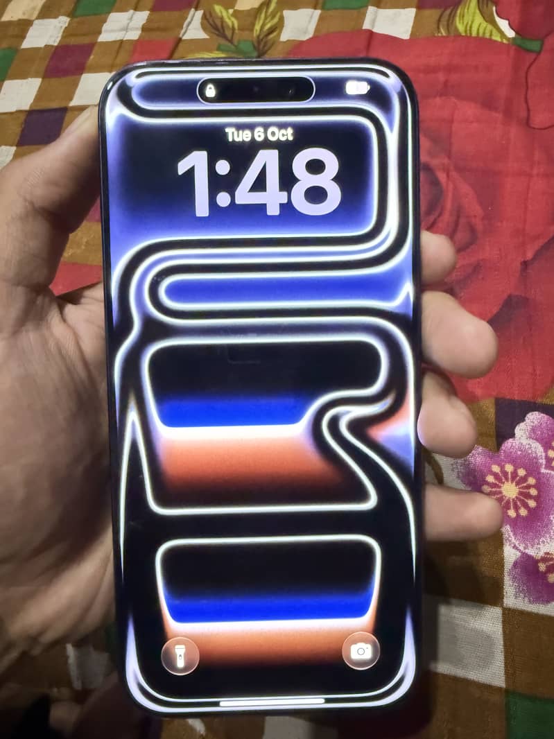 Apple iPhone 17 Pro Max 4