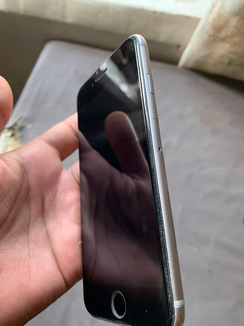 Apple iPhone 6S 1