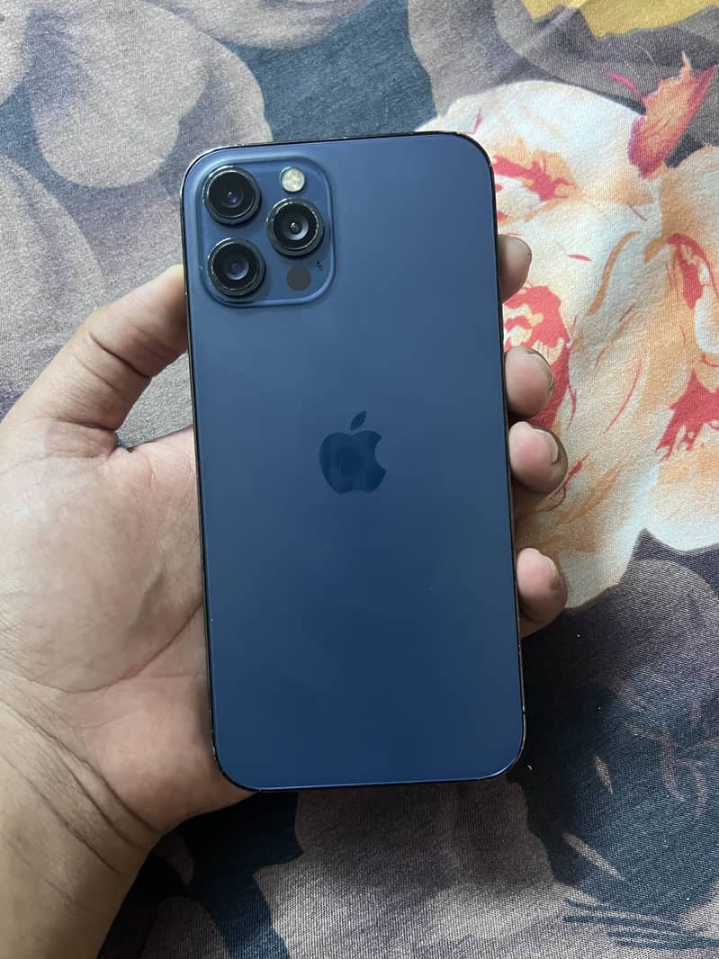 Apple iPhone 12 Pro Max 3