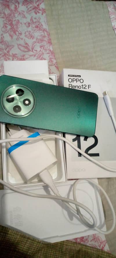 OPPO Reno12 F