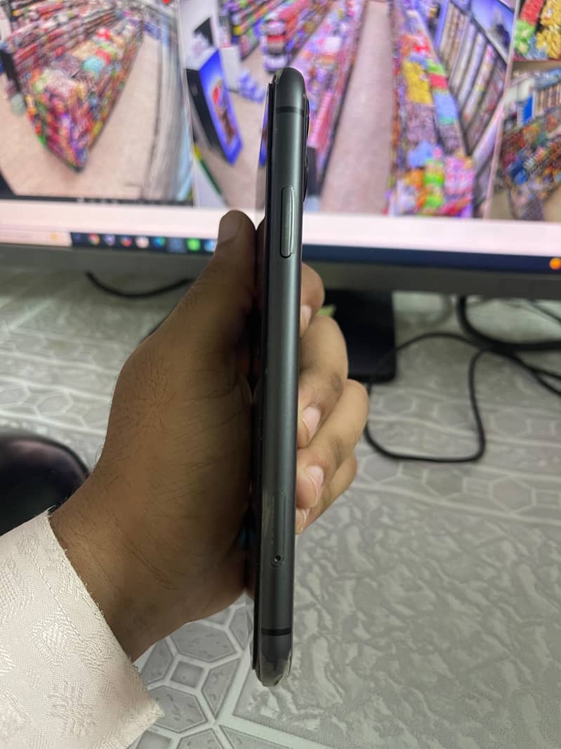 Apple iPhone 11 2