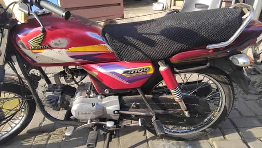Honda CD 100