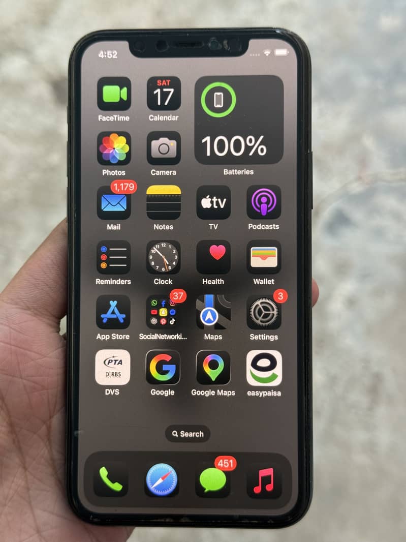 Apple iPhone 11 Pro 2